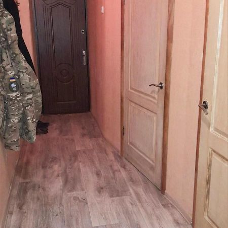 Two-Bedroom Apartment Pokrovskaya, 48 Изюм Экстерьер фото